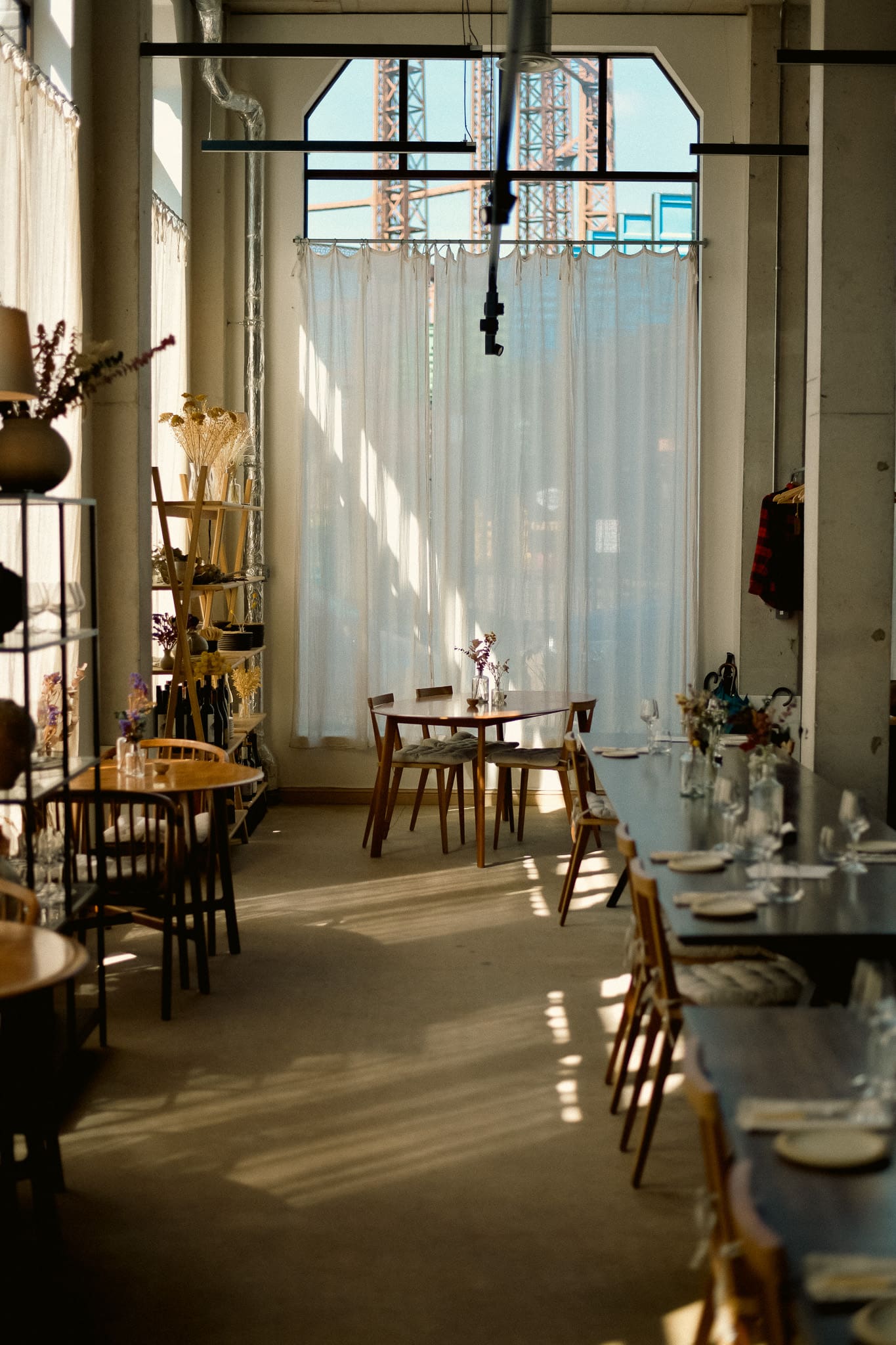 The best things to do in London | light-filled interiors at Water House Project