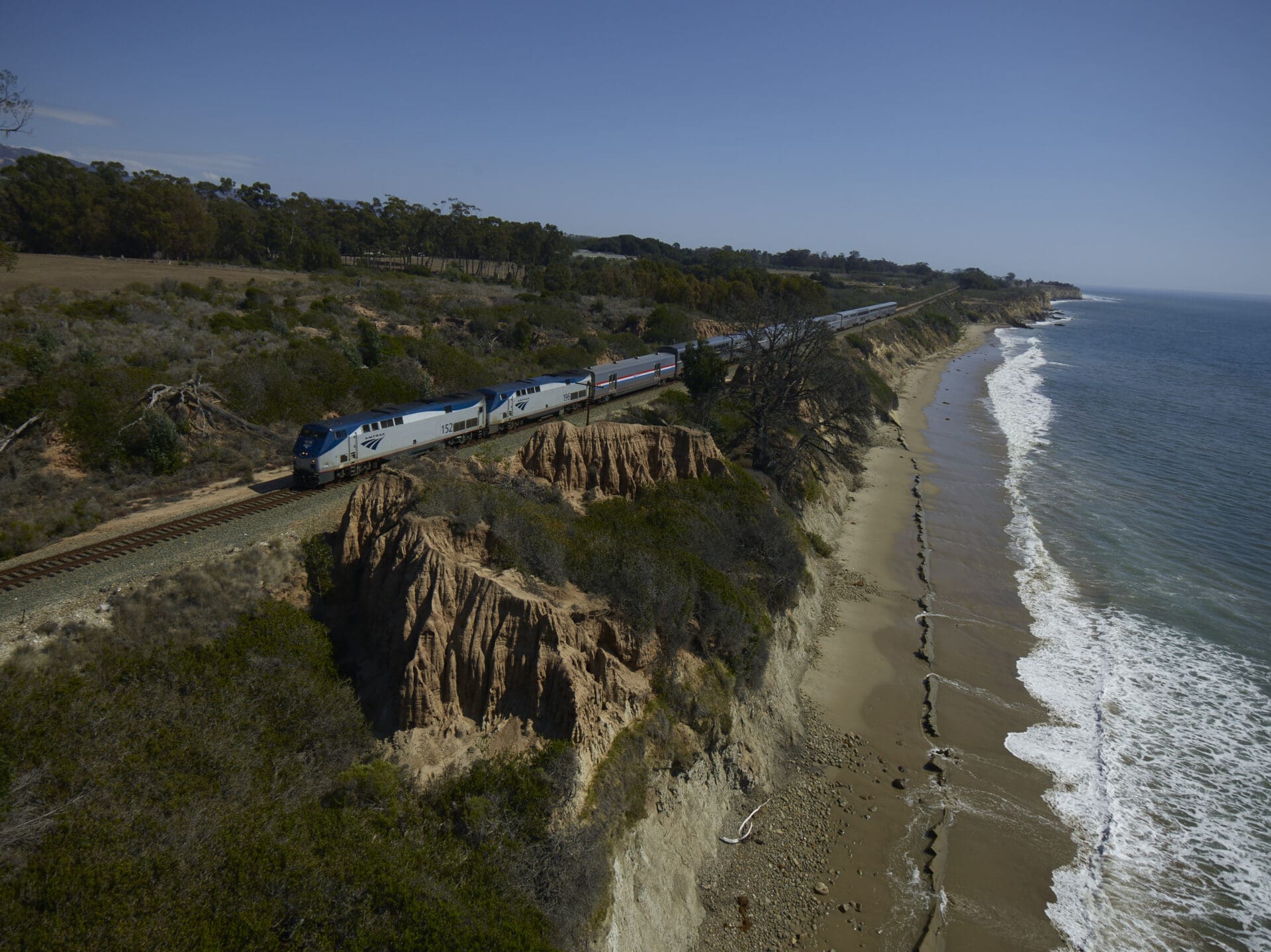 Travelling LA to San Francisco via train | the train making its way along the California coast