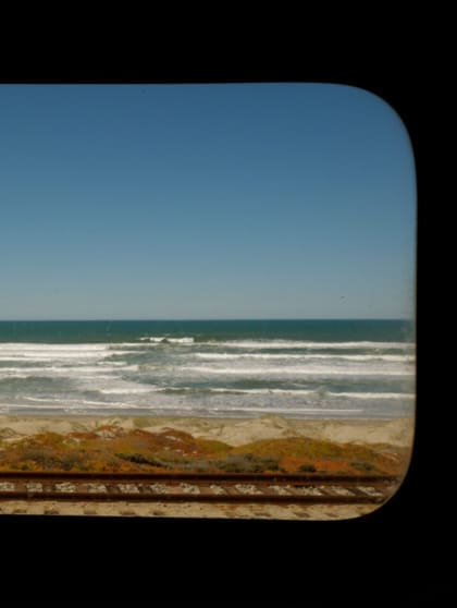 Travelling from LA to San Francisco via the Amtrak train | A view over the ocean from the Amtrak train that goes along California's coastline