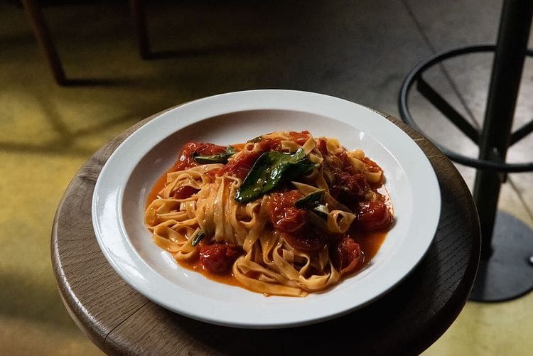 Best restaurants in London Bridge and Borough | A plate of pasta with a simple tomato and basil sauce at Padella