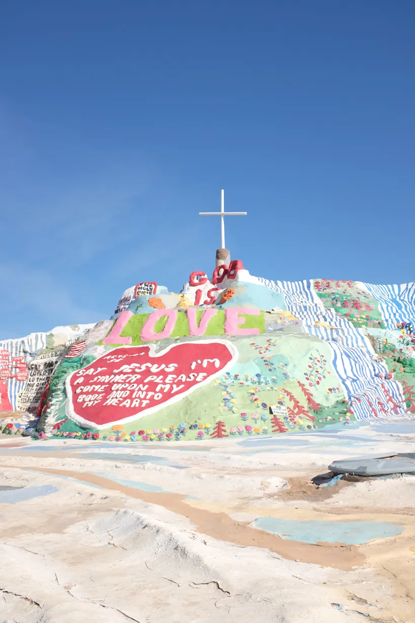 The best things to do in Joshua Tree | Salvation Mountain's colourful hillside art