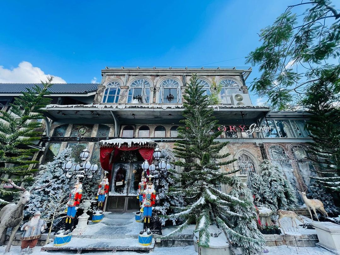 The best things to do in Bangkok | the festive exterior of B Garden Cafe