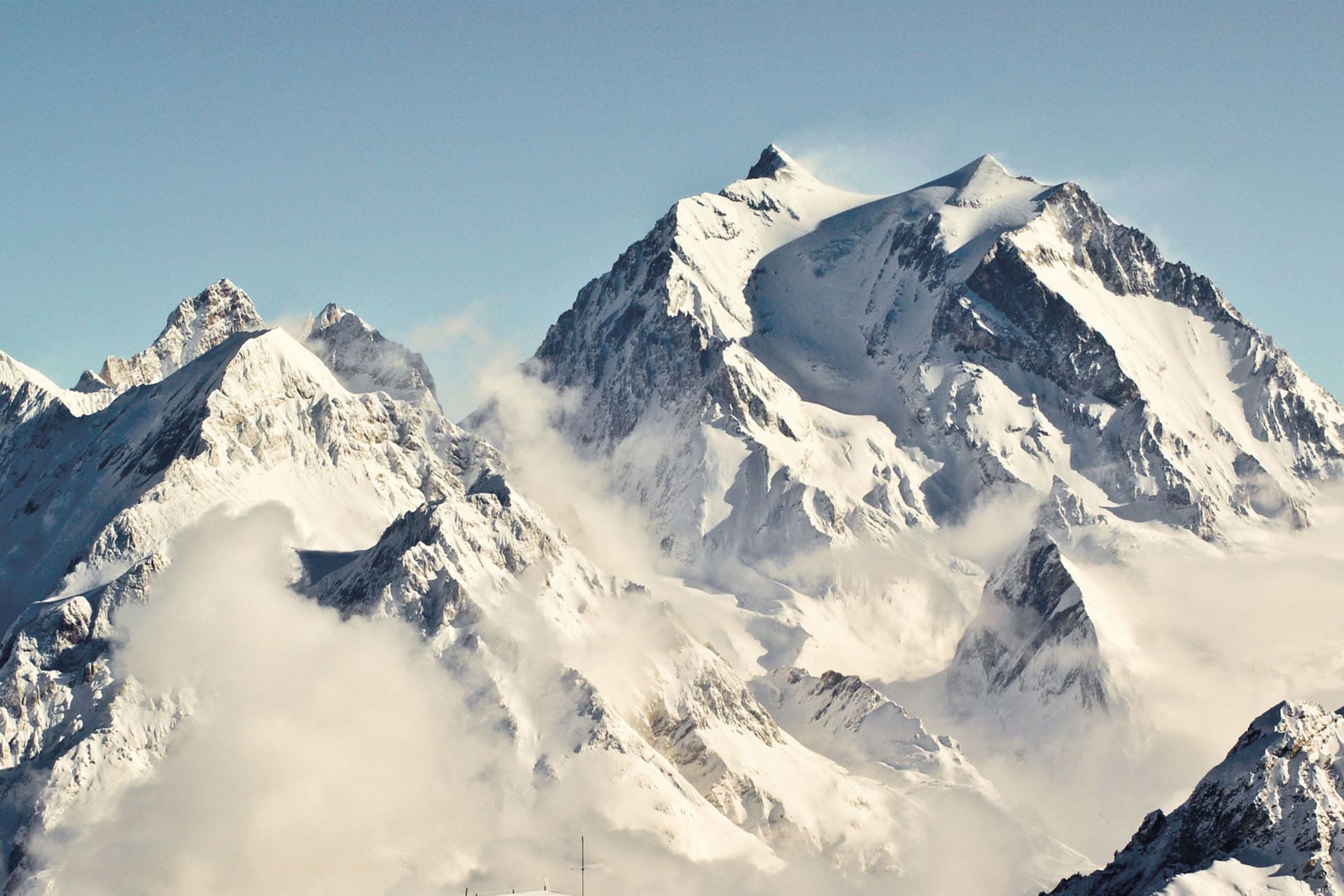 Snow capped peaks at Courchevel