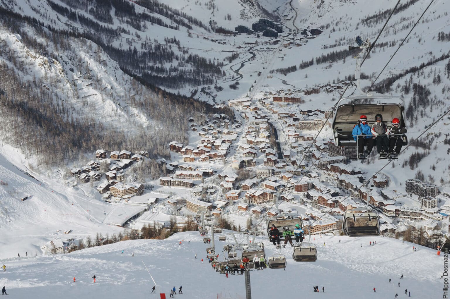 A chair lift up from Val d'Isere