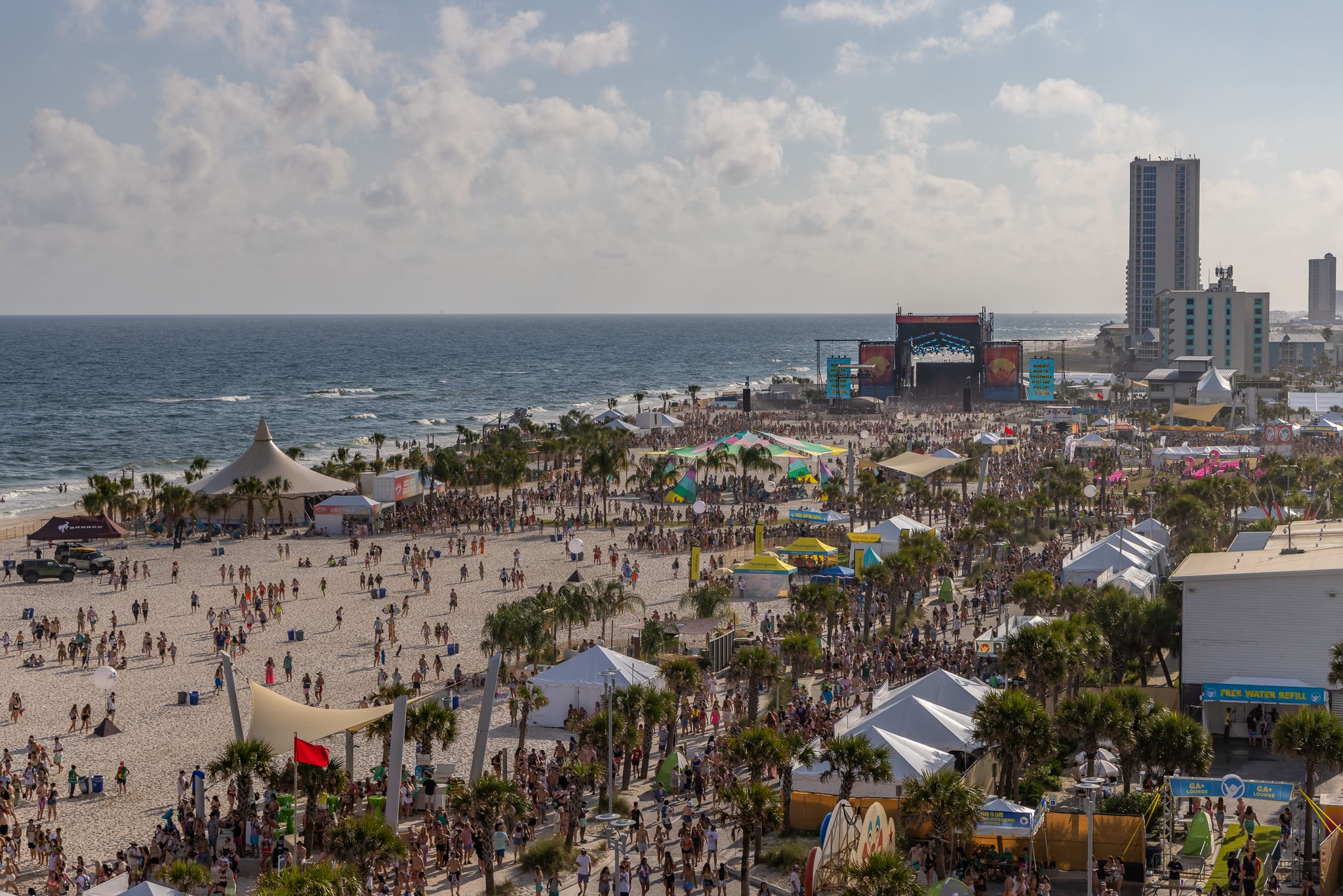 The best music festivals in the US | Beachside festival scenes at Hangout Music Fest