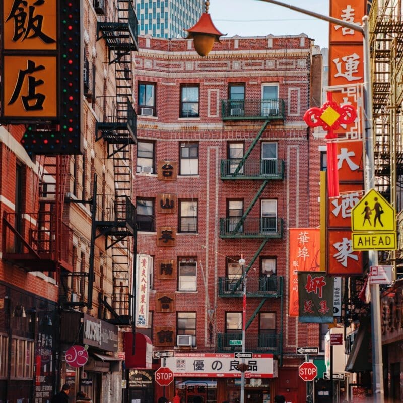 William Li guide to New York | bustling China Town