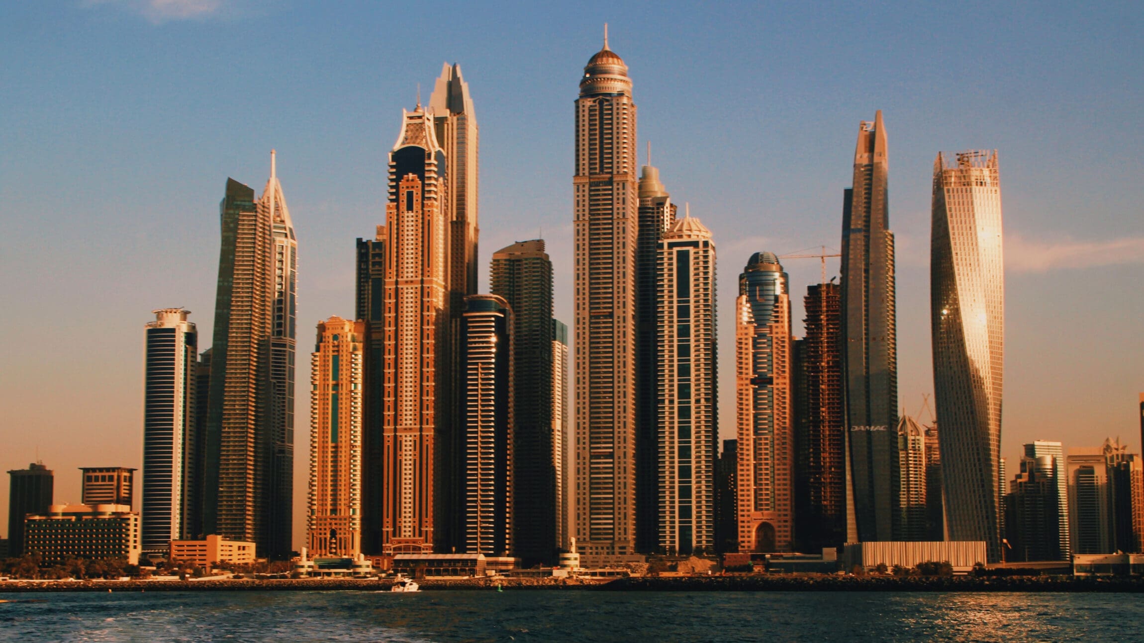 The ROADBOOK Dubai city guide | the Dubai skyline