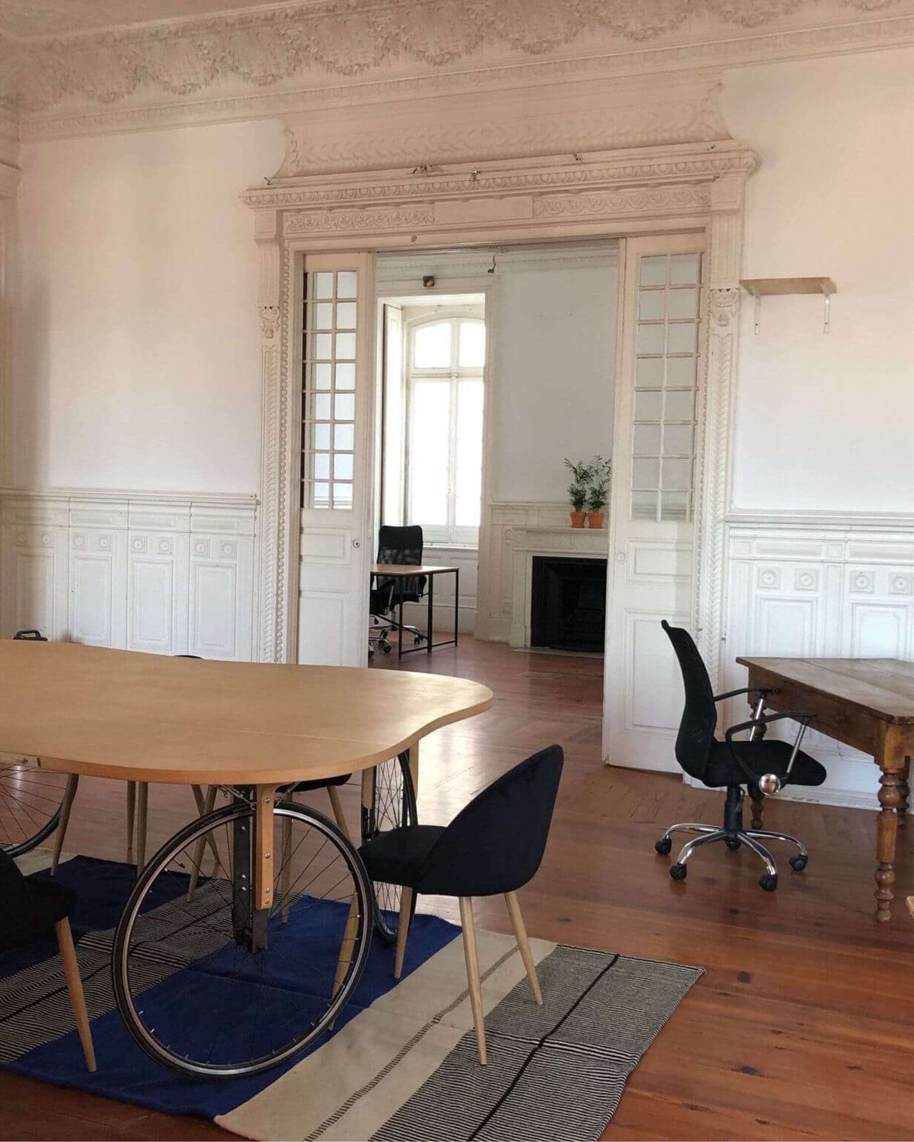 The best co-working spaces for remote working in Lisbon | a desk space at Dama Rosa