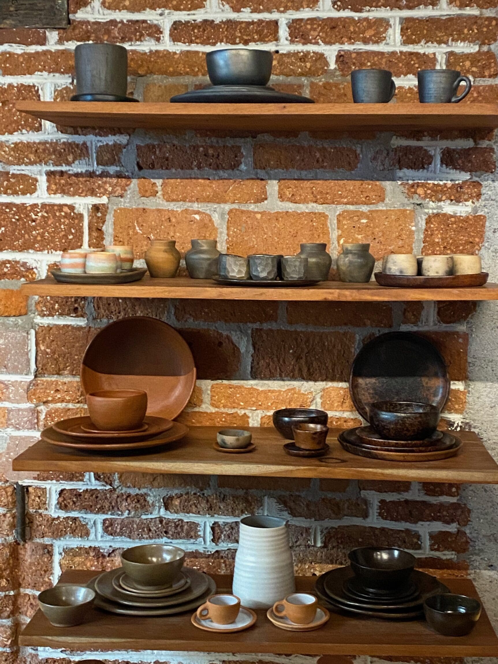 The best shops in Mexico City | Ceramics on display at Tetetlán