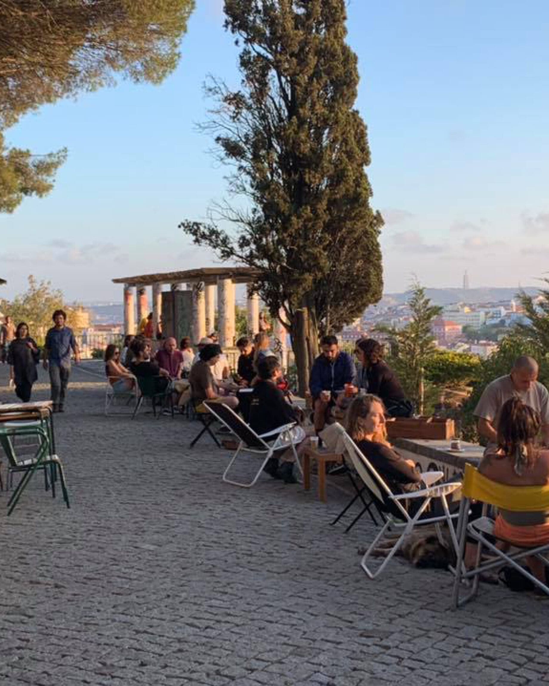 The best bars in Lisbon | a kiosk beneath a blue sky in Monte Agudo