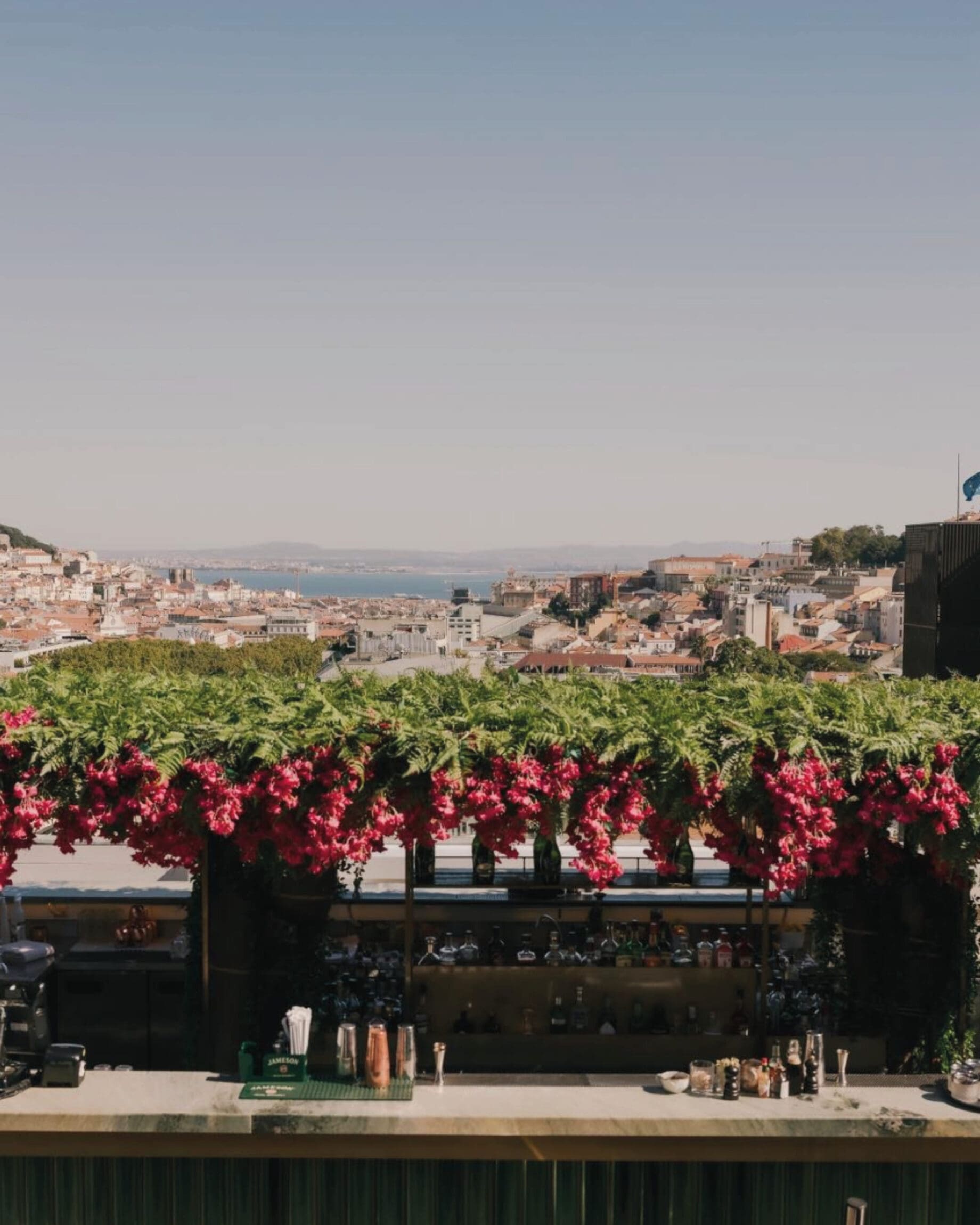 The best bars in Lisbon | skyline views at Tivoli Oriente Lisboa Hotel