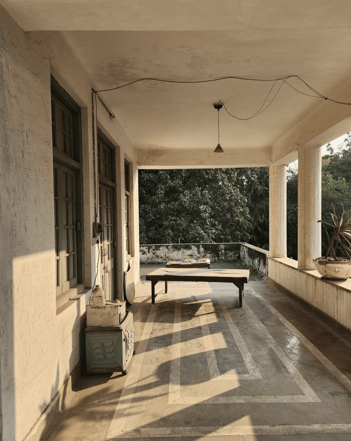 Anica Mann of Delhi Houses | Details of an art deco viranda in Delhi