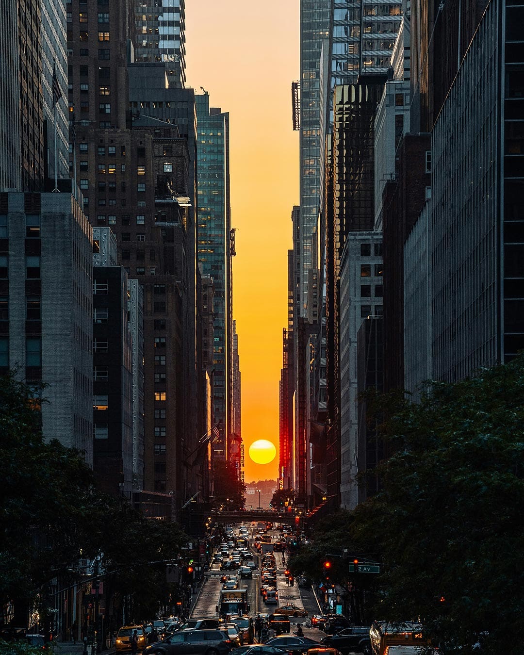 View of the New York streets during Manhattanhenge
