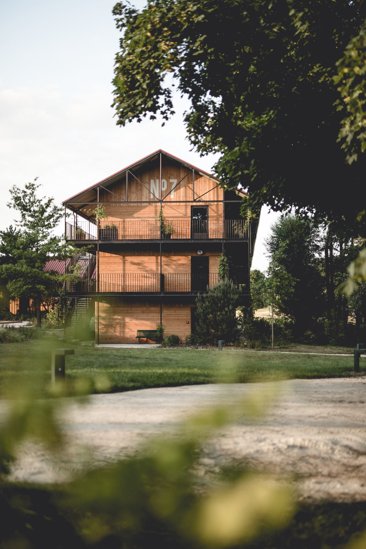 The rustic exterior of Le Barn