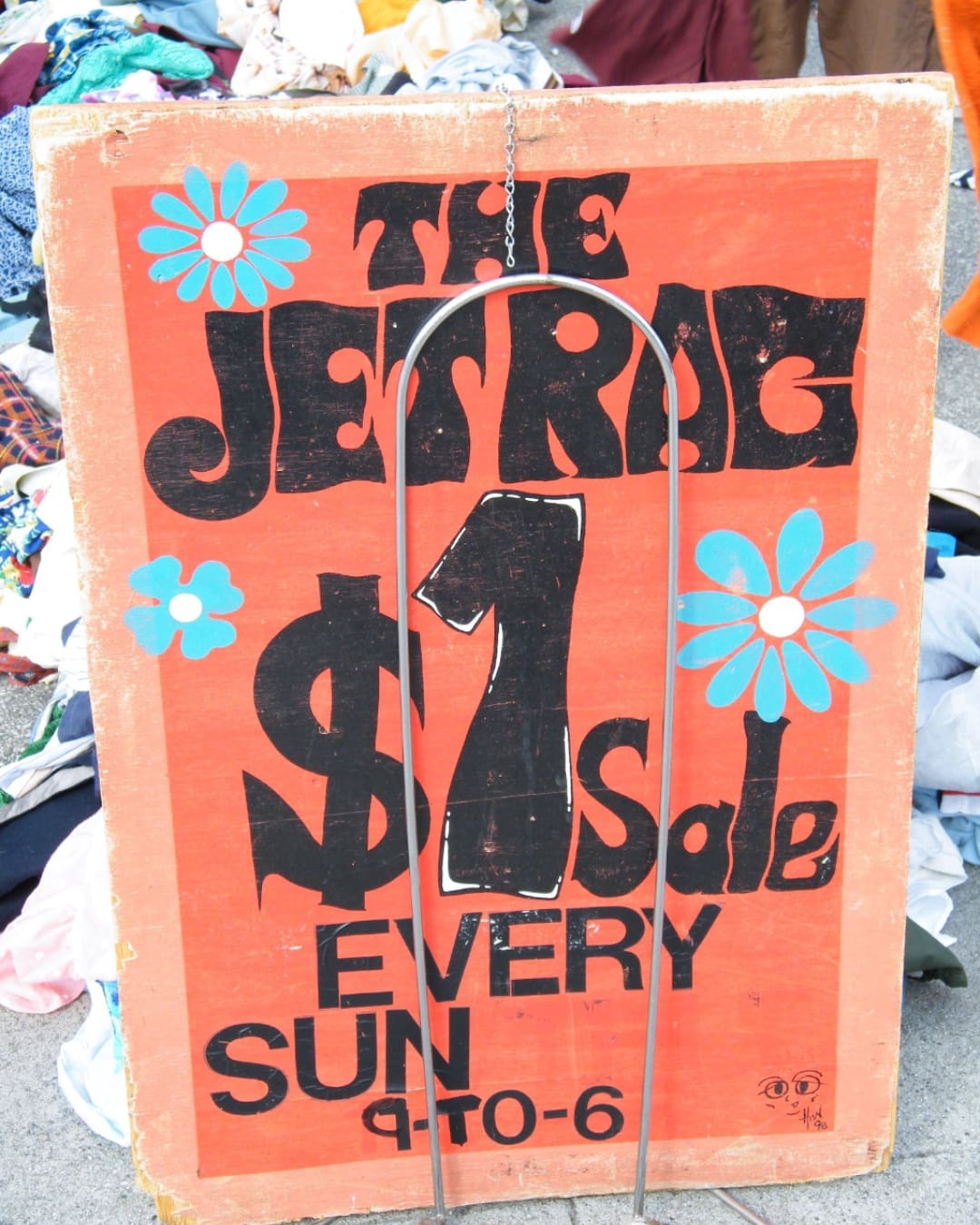 The best vintage stores in LA | a sign for the Jetrag $1 sale