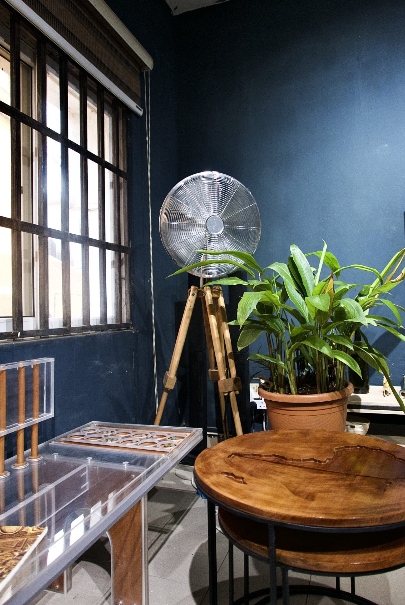 Lagos traditional craft | The Ikenna vintage fan by Josh Egesi