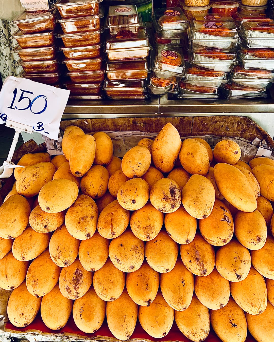 The best street food in Bangkok | Mangoes can be purchased whole or freshly sliced at Mae Varee Mango Sticky Rice