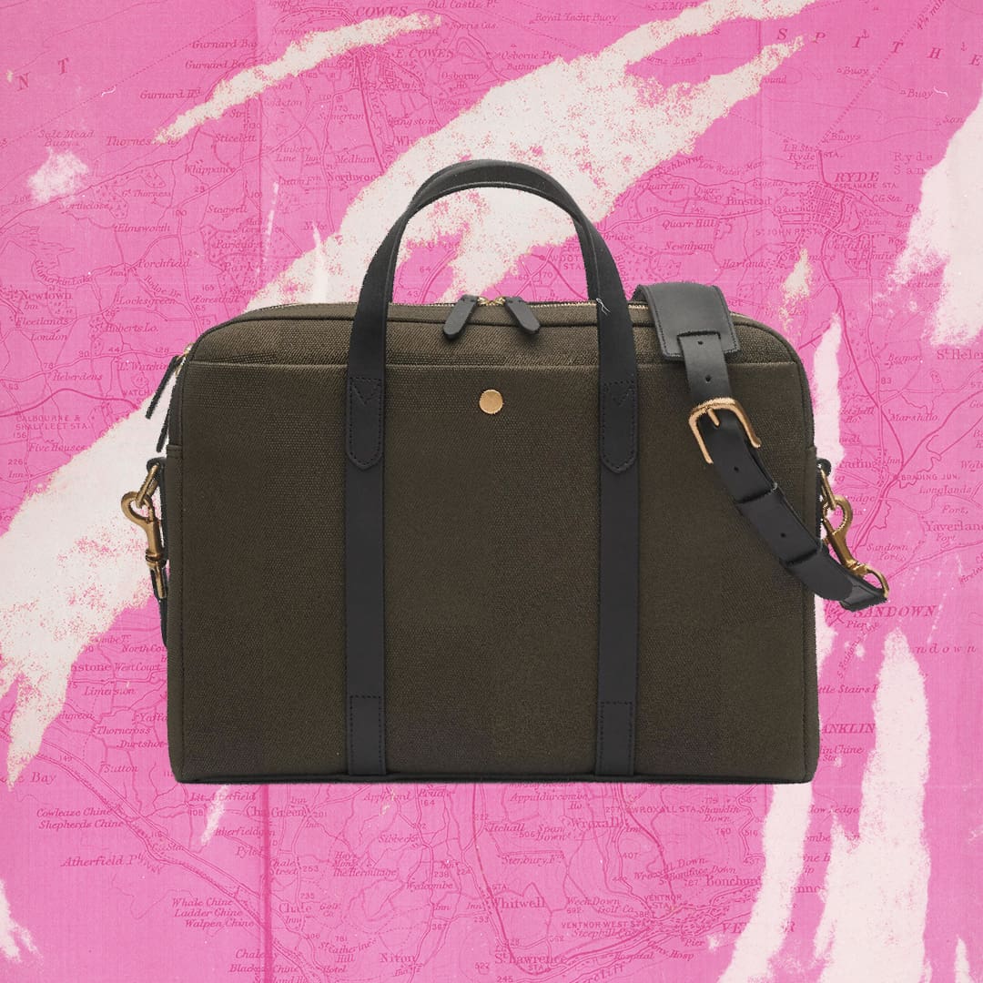 The Endeavour briefcase in King's green and black by Mismo Copenhagen