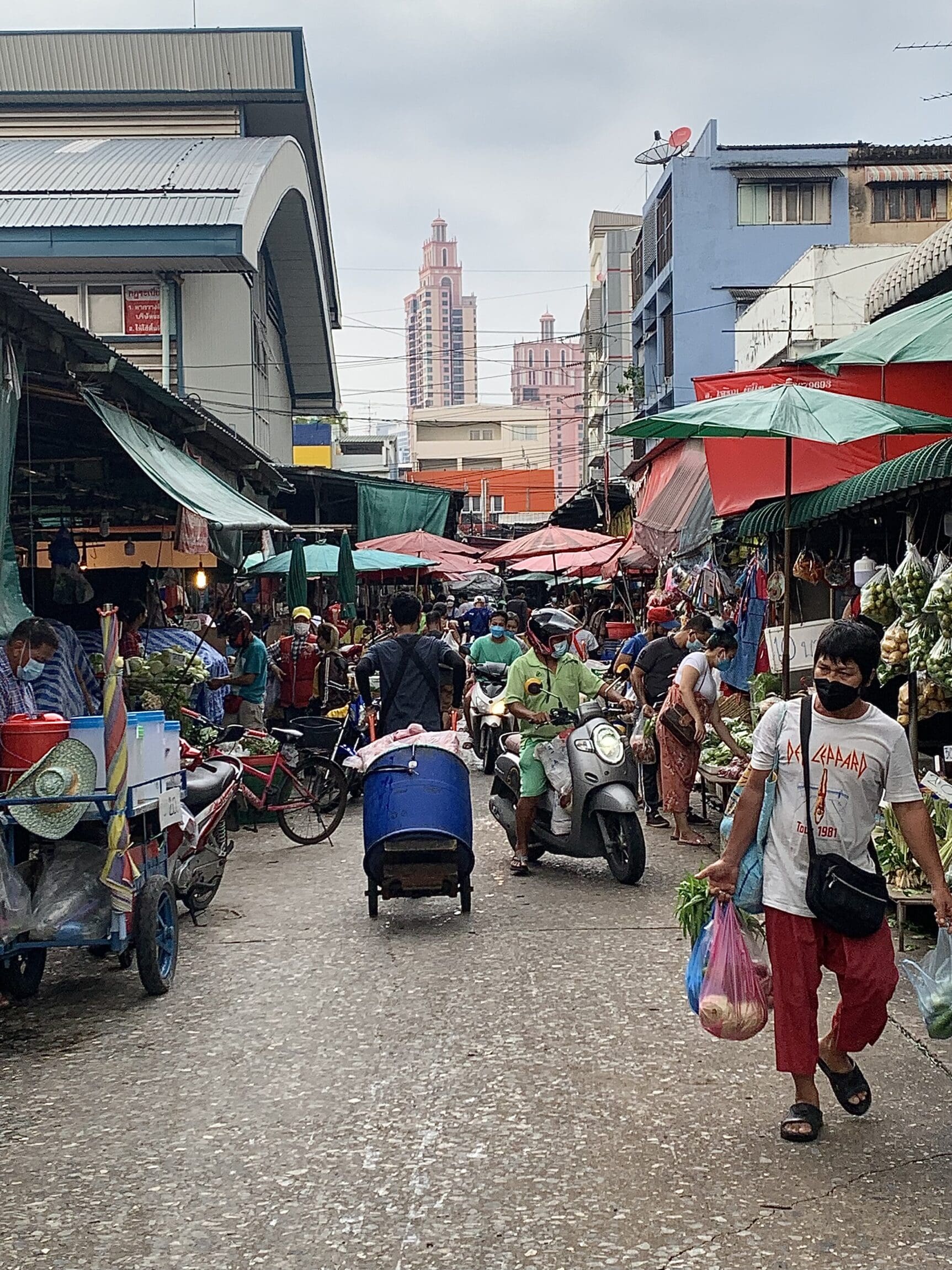 Khlong Toei Market, one of Bangkok's biggest and most bustling food markets