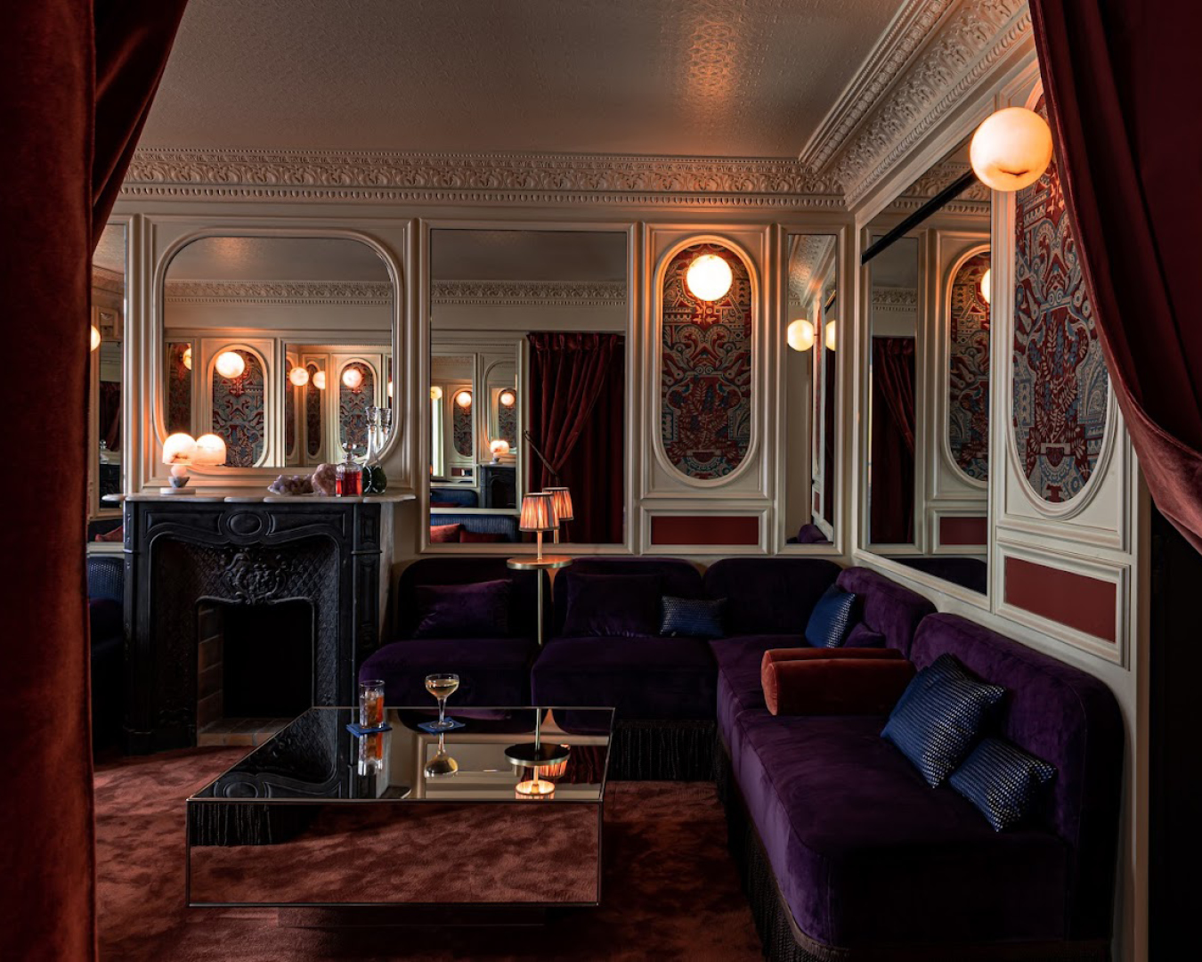The best cocktail bars in Paris | velvet sofas and glamour at Prescription Cocktail Club