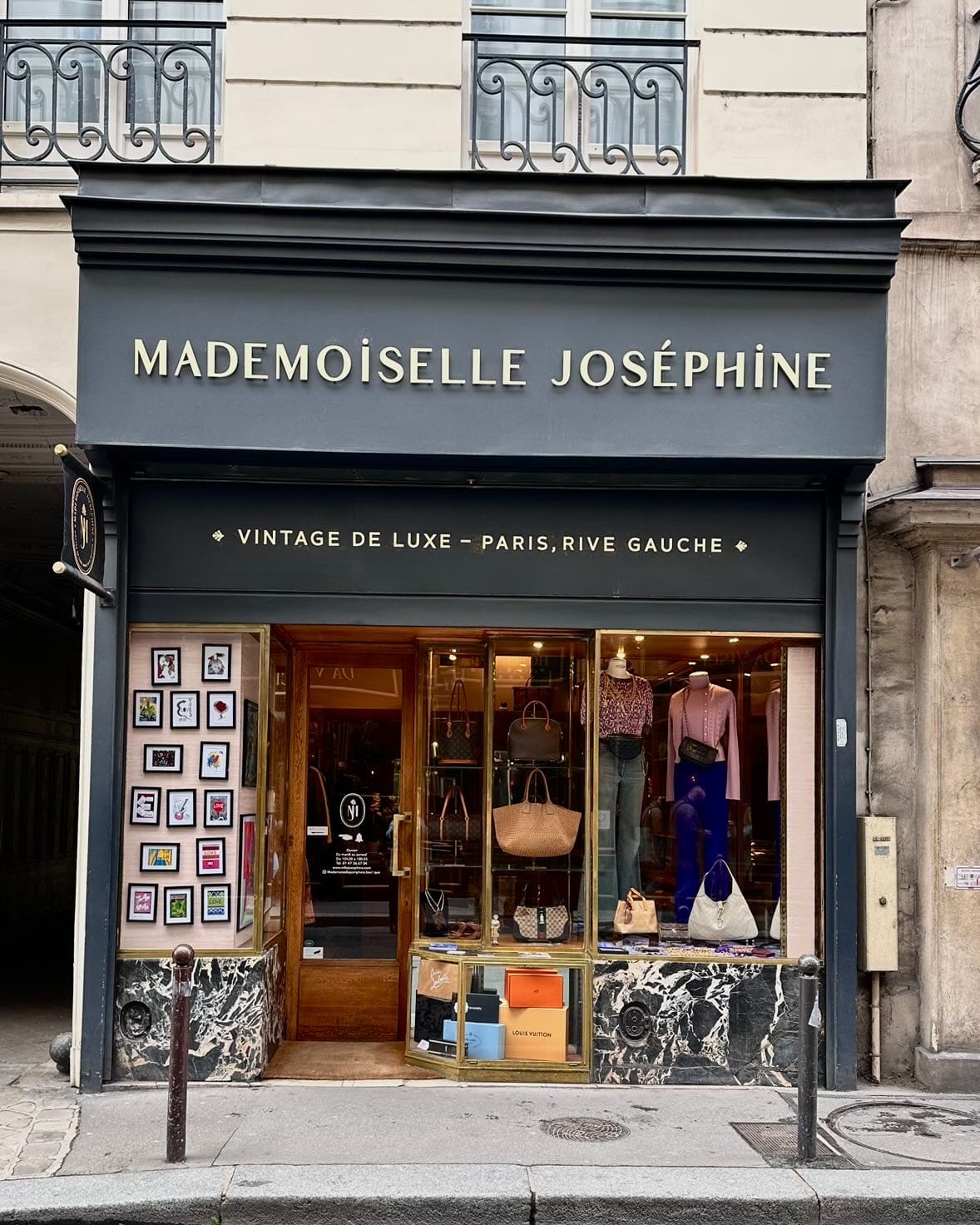 The best vintage shops in Paris | The exterior of Parisian vintage shop Mademoiselle Joséphine