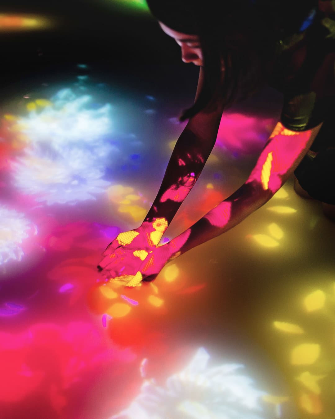 Multisensory exploration at teamLab Planets Tokyo