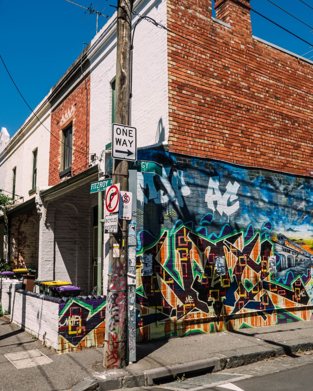 Fitzroy Street graffiti in Melbourne, photography by Julia Clark