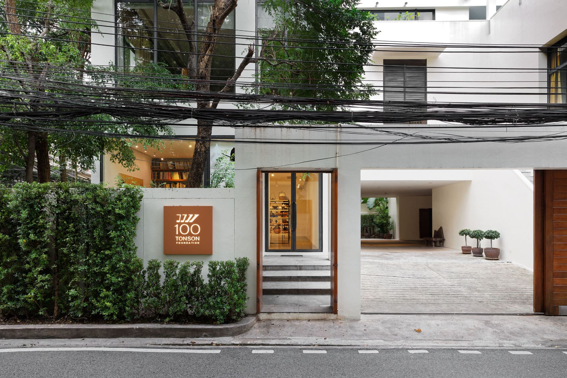 The exterior of the 100 Tonson Foundation