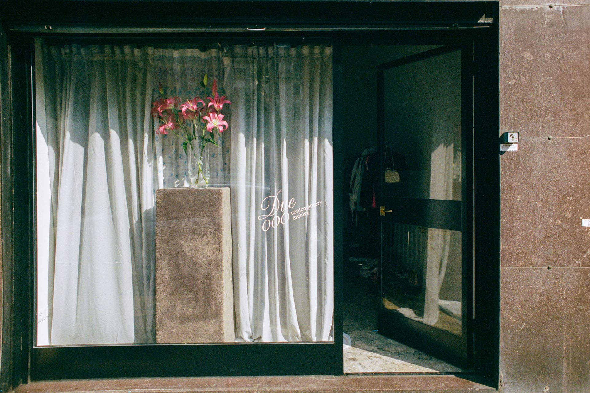 Exterior of Due 000 Contemporary Archive